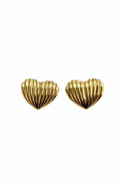 Aretes Corazón Concha dorados