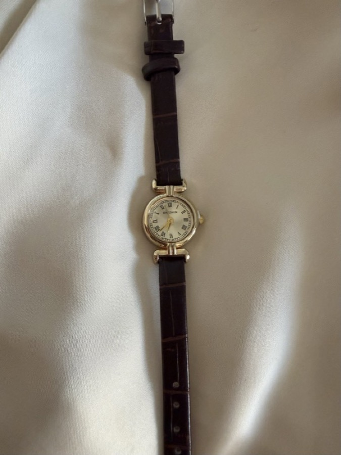 Reloj Isabella detalle